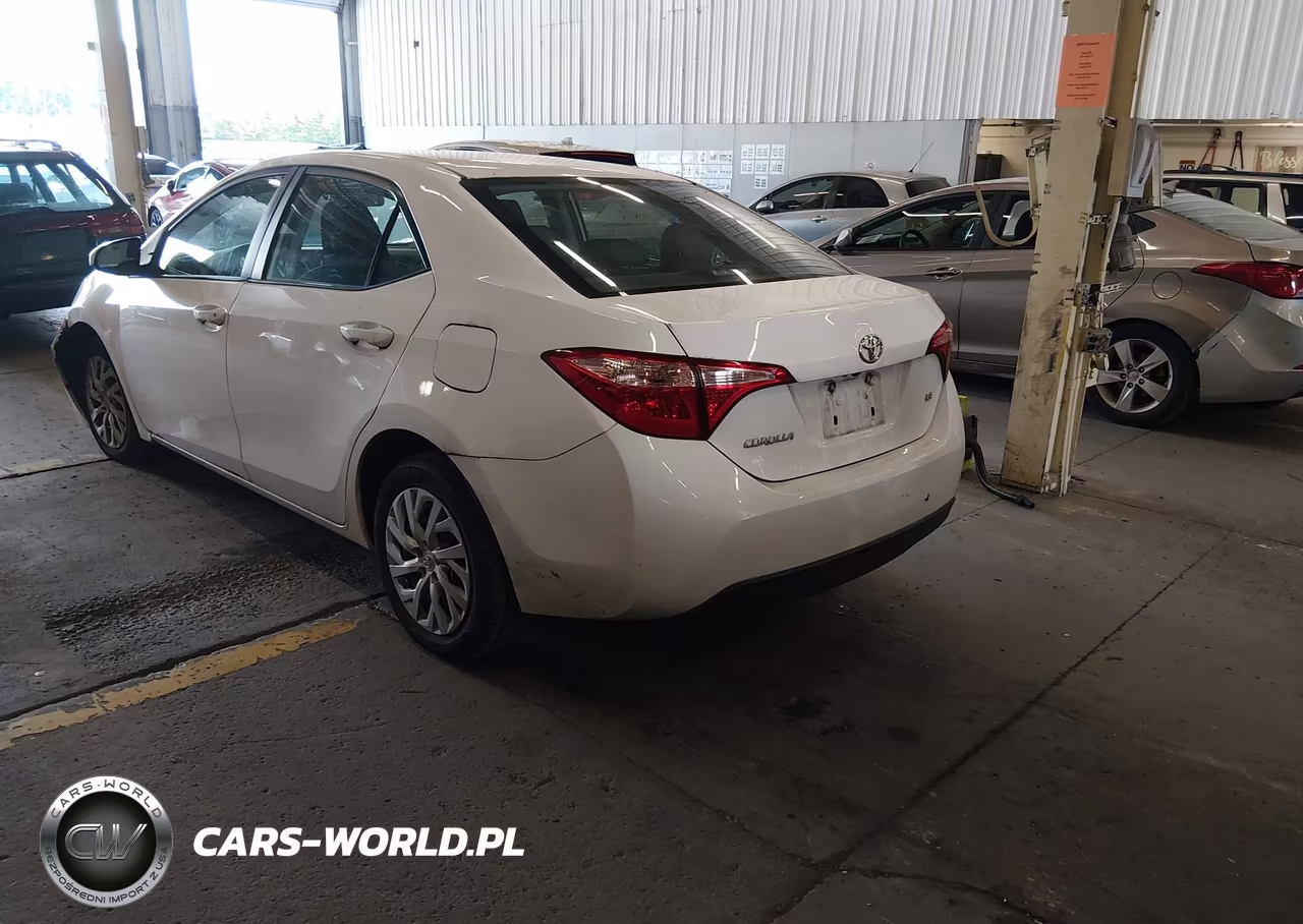 2019 Toyota Corolla Le VIN:2T1BURHEXKC235368 - 3