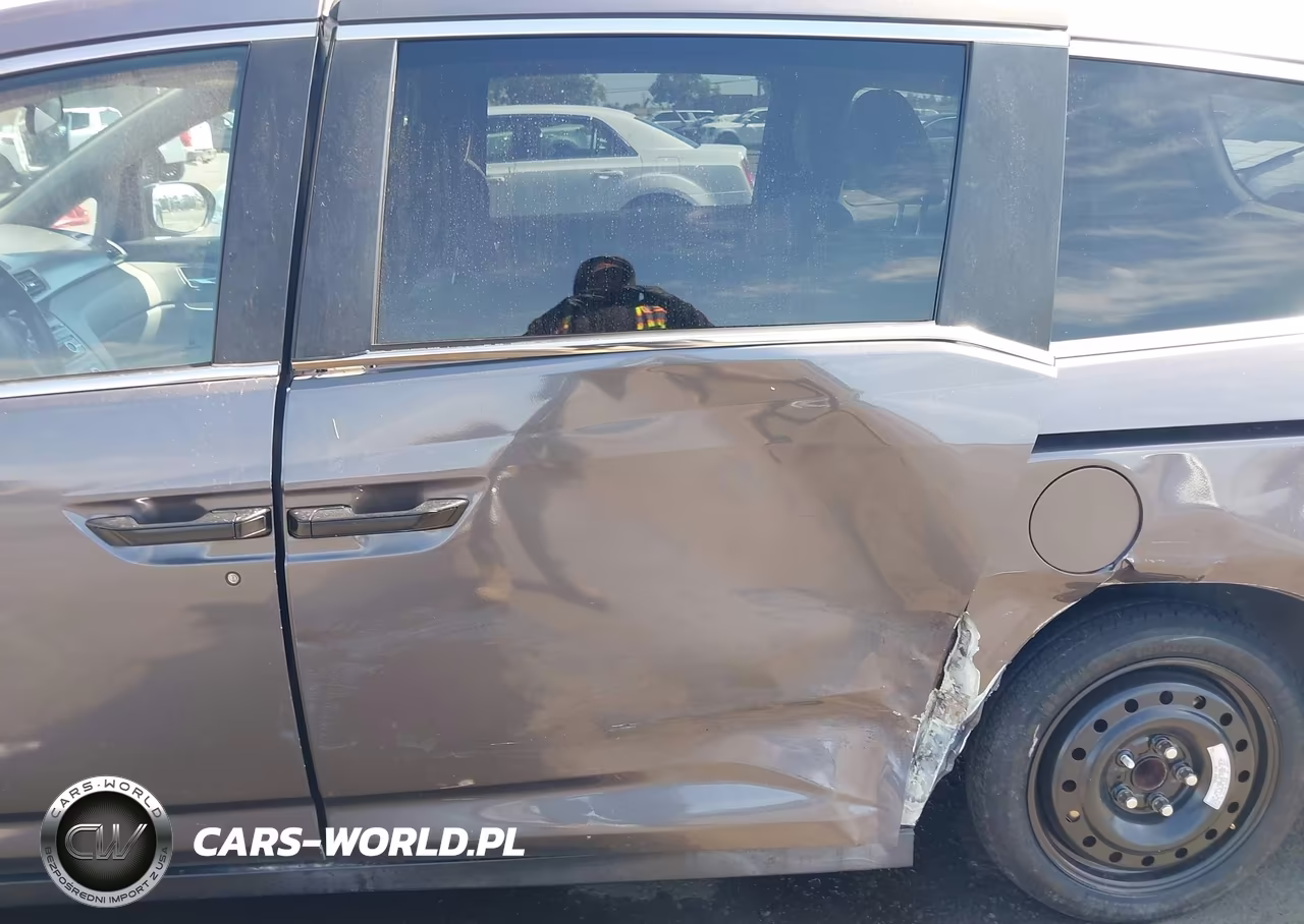 2014 Honda Odyssey Lx VIN:5FNRL5H28EB020068 - 6
