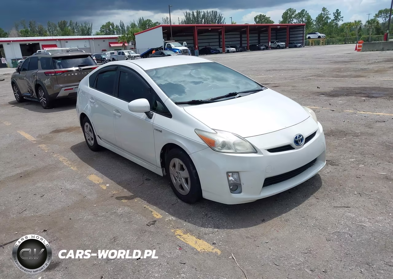 2011 Toyota Prius Two – zdjęcie 1 z 16
