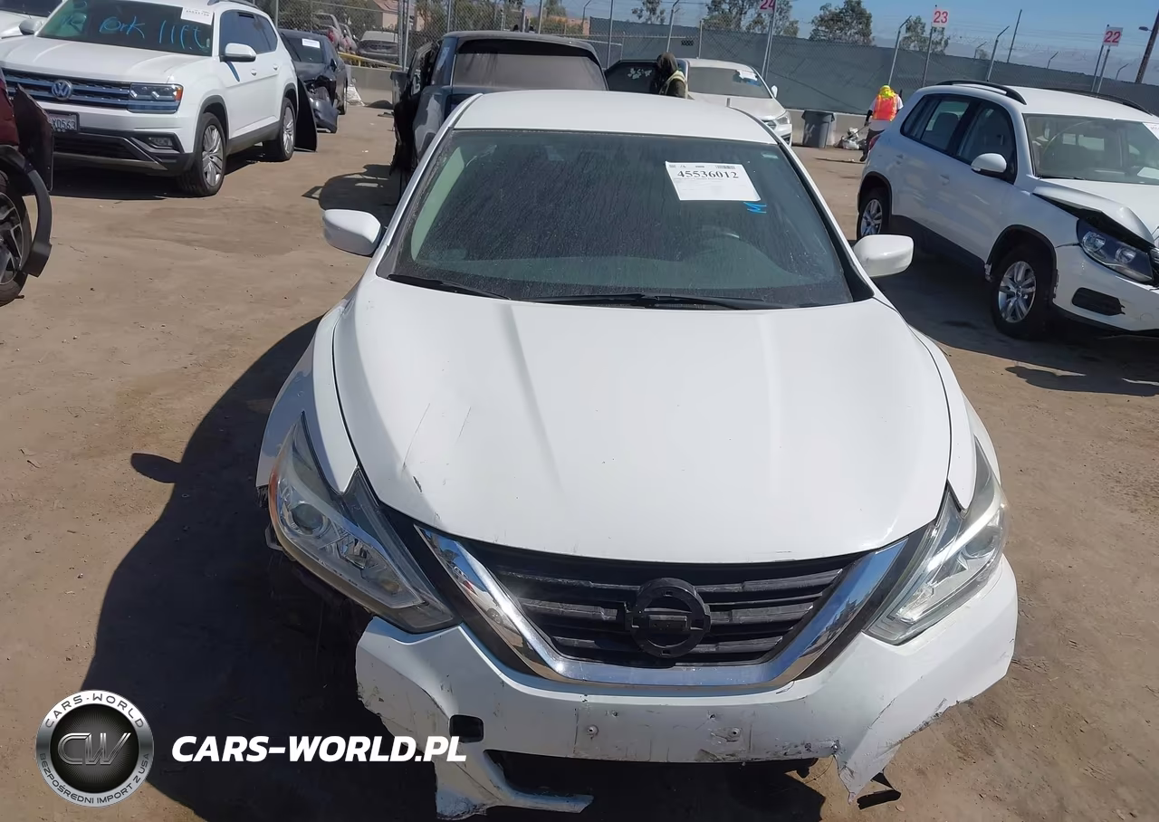 2018 Nissan Altima 2.5 S VIN:1N4AL3AP0JC299990 - 11