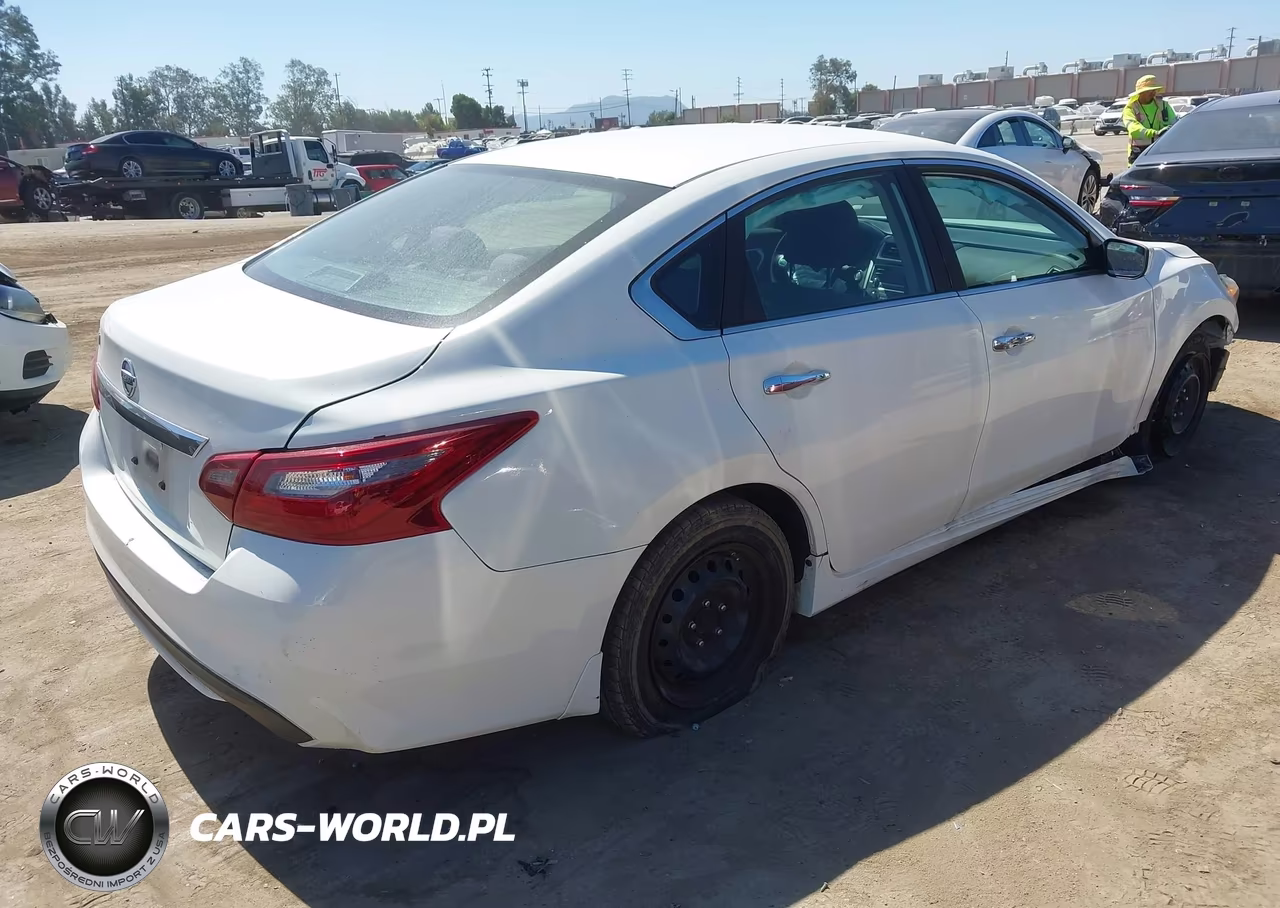 2018 Nissan Altima 2.5 S VIN:1N4AL3AP0JC299990 - 4