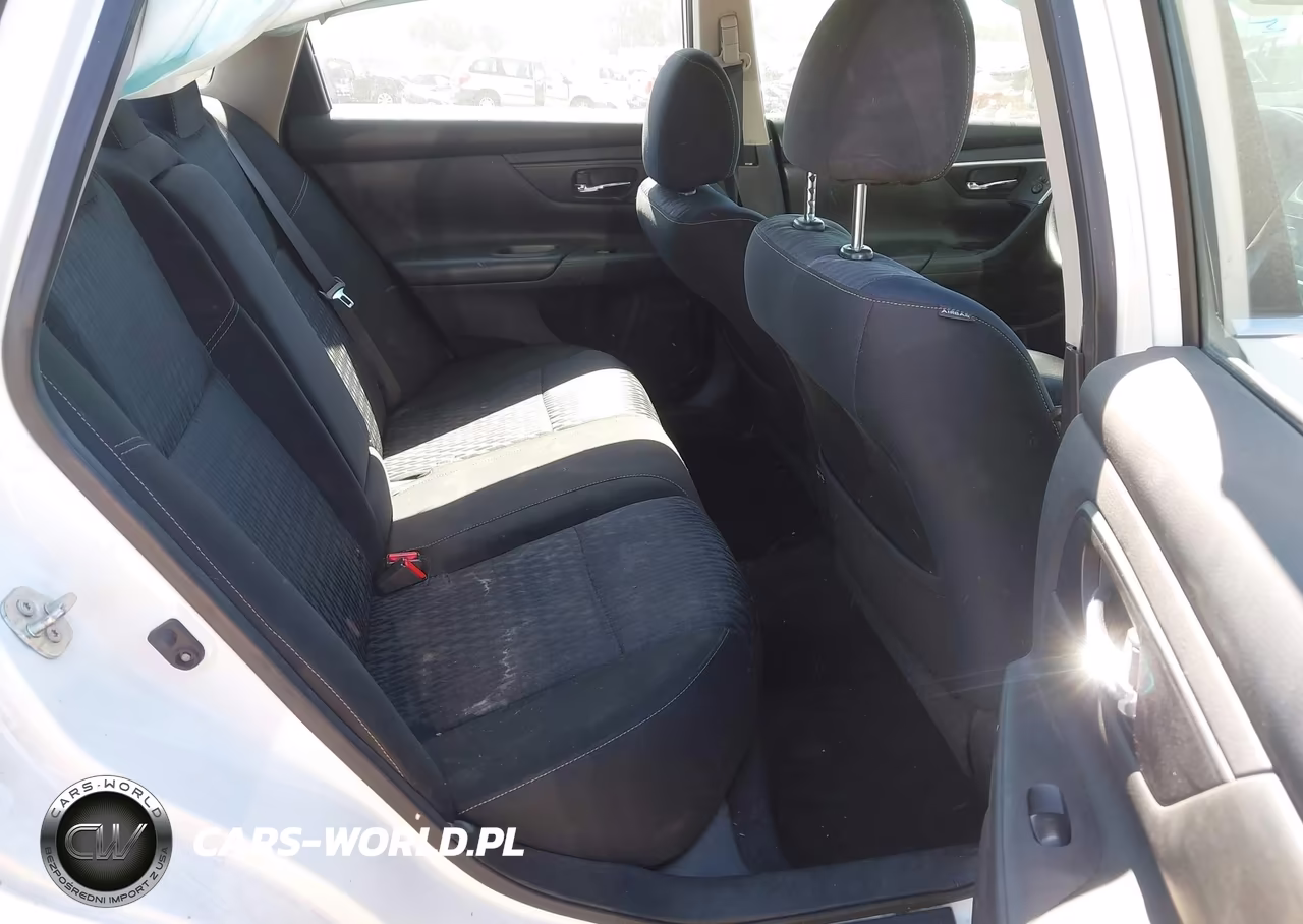 2018 Nissan Altima 2.5 S VIN:1N4AL3AP0JC299990 - 8