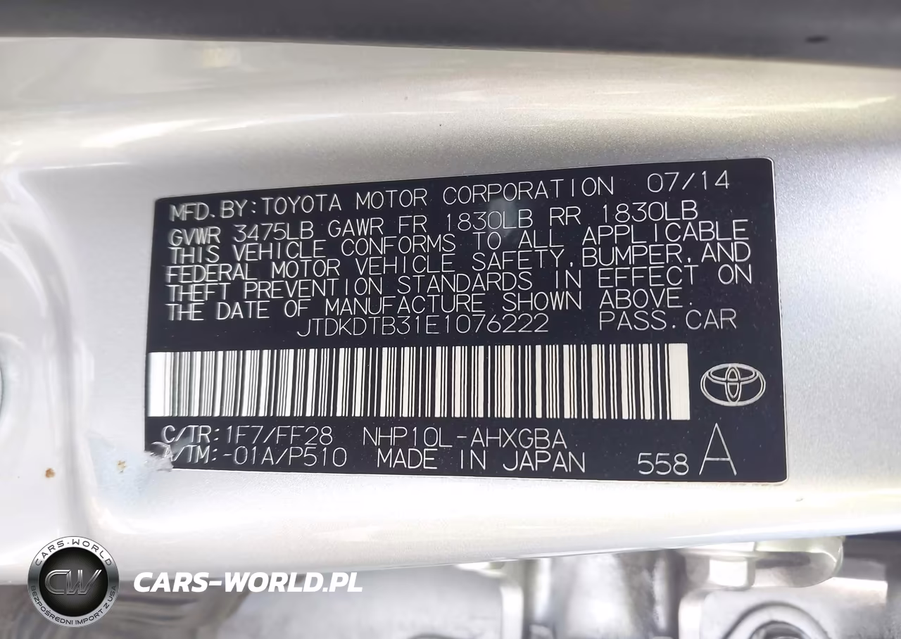 2014 Toyota Prius C Three VIN:JTDKDTB31E1076222 - 9