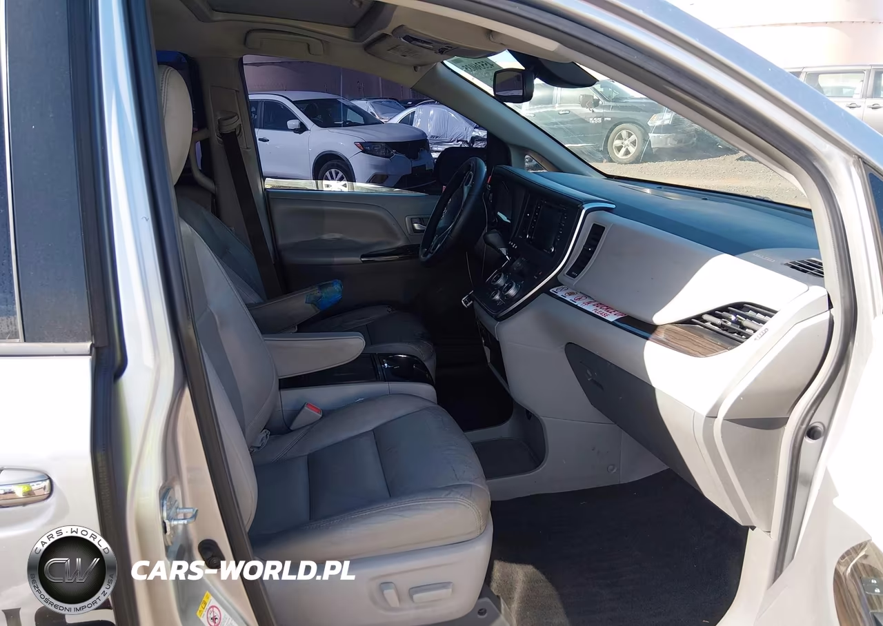 2018 Toyota Sienna Xle 8 Passenger VIN:5TDYZ3DC4JS934966 - 5