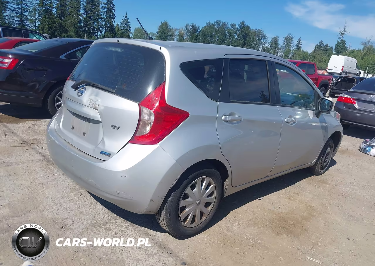 2015 Nissan Versa Note S (Sr)-S Plus-Sl-Sr-Sv VIN:3N1CE2CP3FL386561 - 4