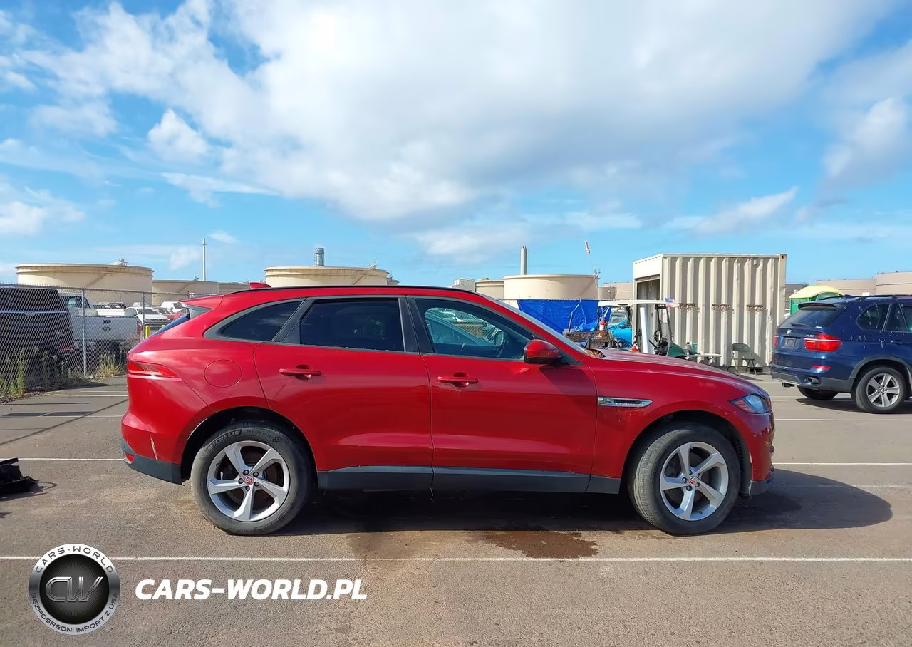 2017 Jaguar F-Pace 35T Premium VIN:SADCJ2BV0HA079095 - 14