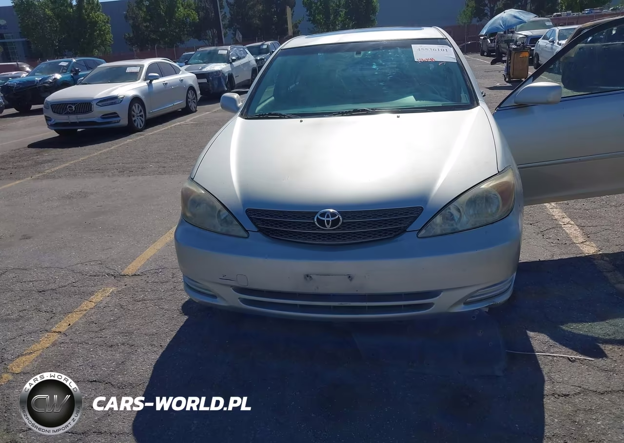2002 Toyota Camry Xle VIN:JTDBE32K620109513 - 6