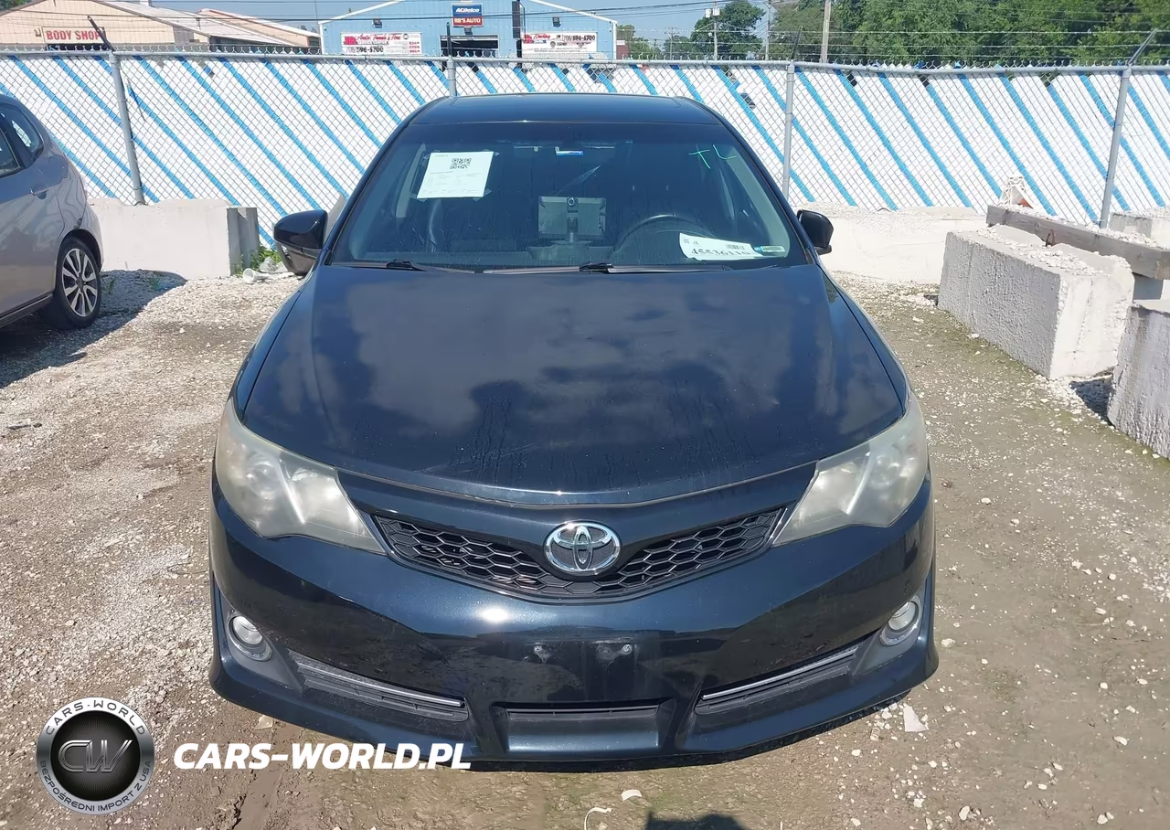 2014 Toyota Camry Se Sport VIN:4T1BF1FK3EU316123 - 12