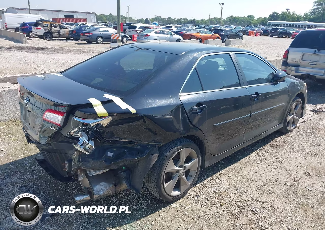 2014 Toyota Camry Se Sport VIN:4T1BF1FK3EU316123 - 4