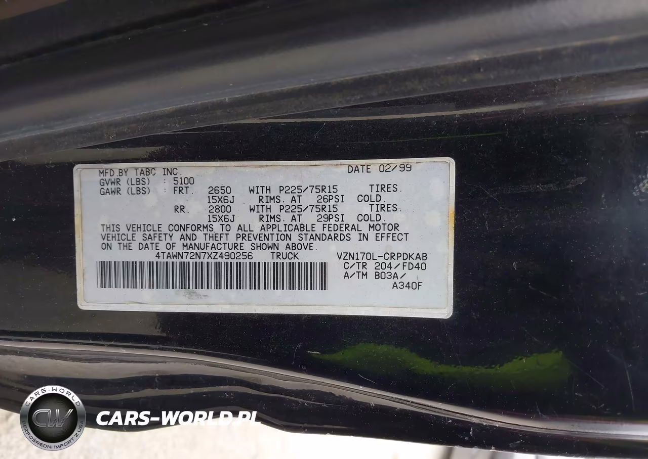 1999 Toyota Tacoma VIN:4TAWN72N7XZ490256 - 9