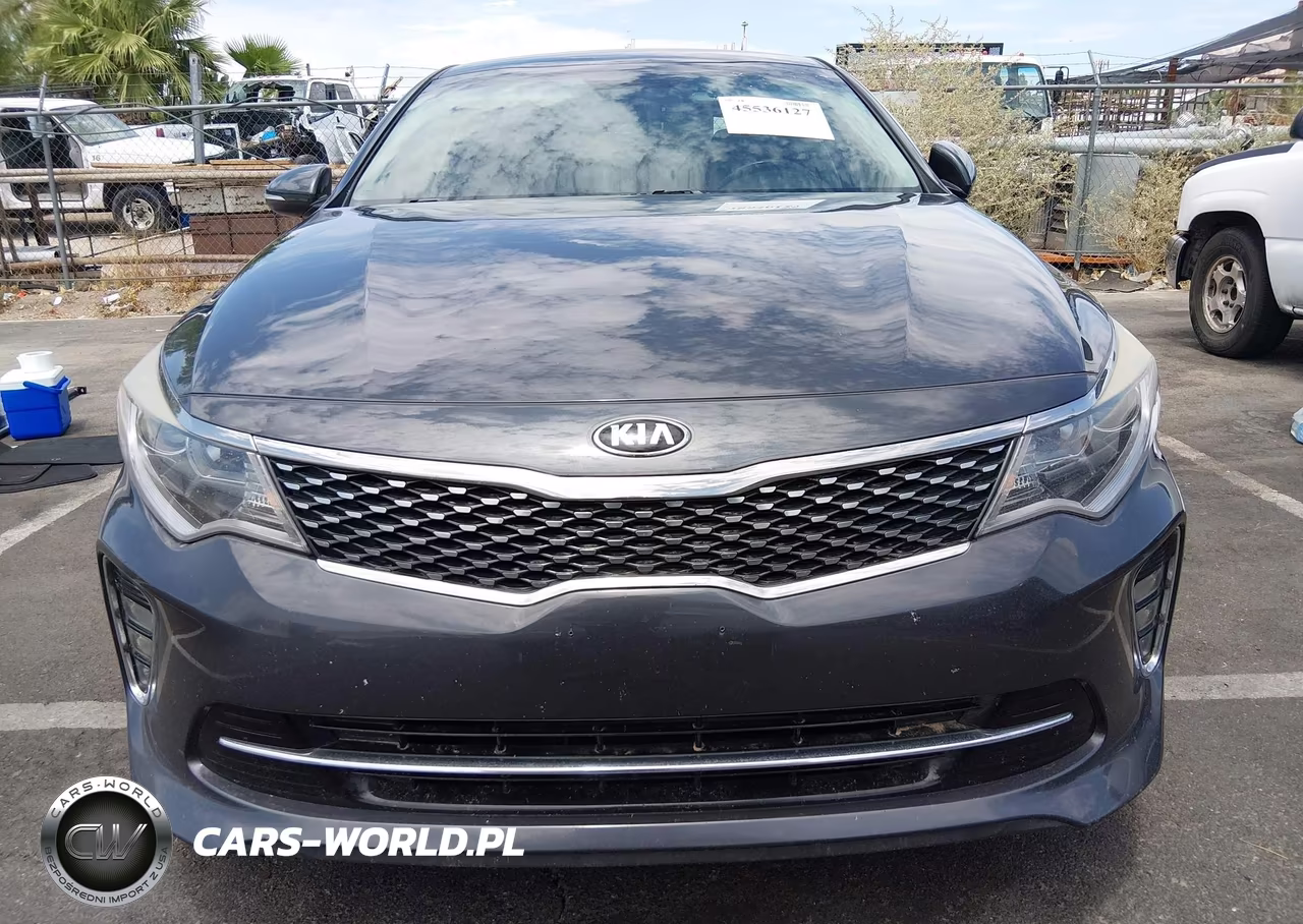 2018 Kia Optima S VIN:5XXGT4L32JG254960 - 12