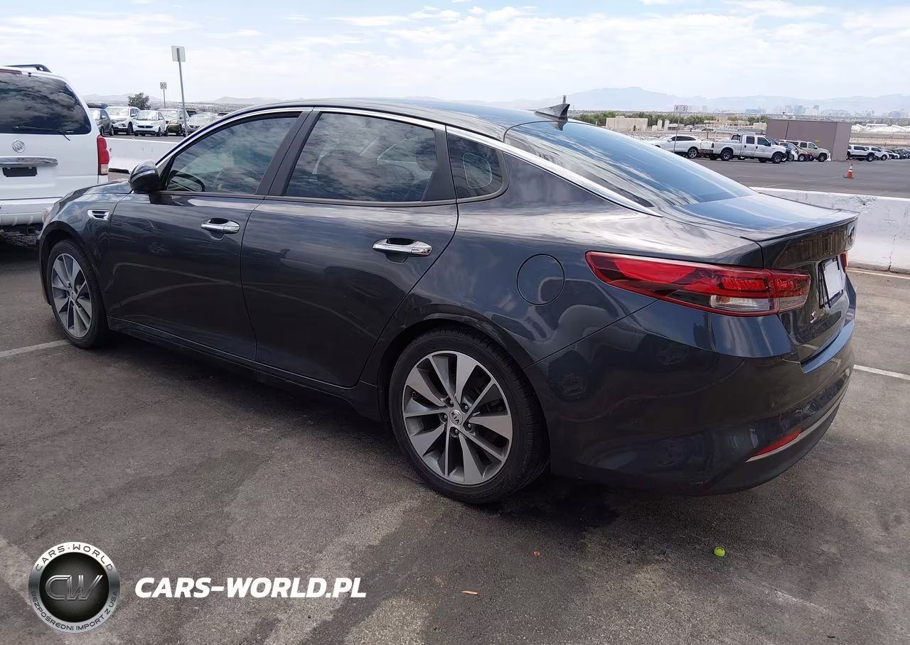 2018 Kia Optima S VIN:5XXGT4L32JG254960 - 3