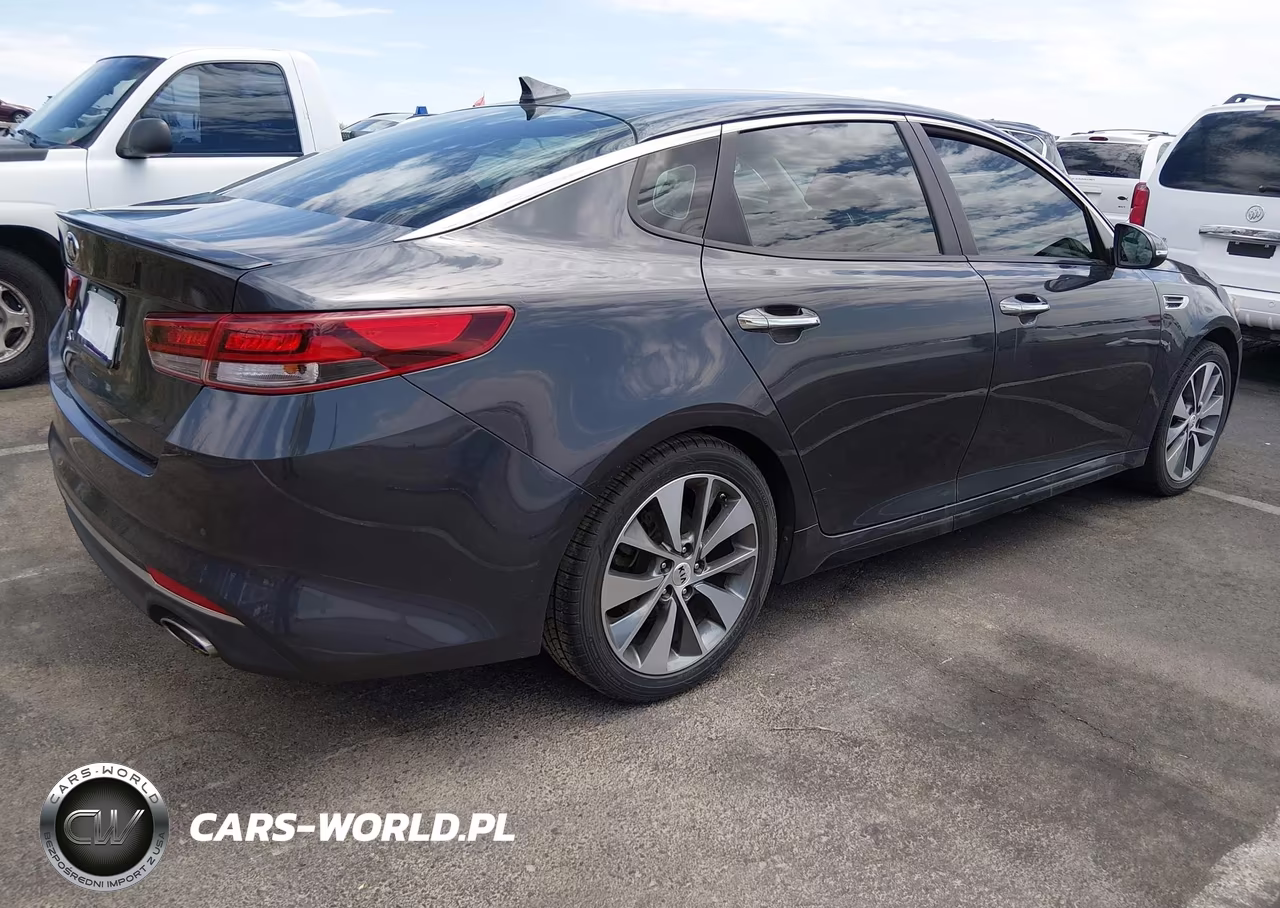 2018 Kia Optima S VIN:5XXGT4L32JG254960 - 4