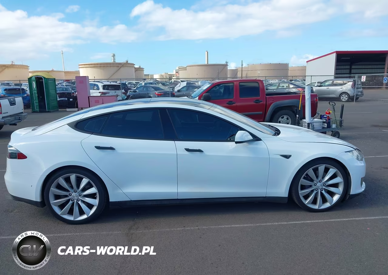 2015 Tesla Model S 70D-85D-P85D VIN:5YJSA1S24FF095327 - 13