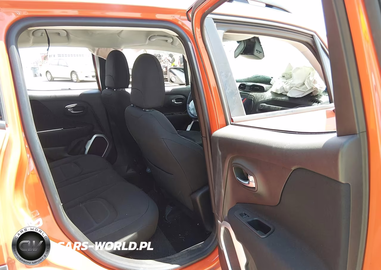 2018 Jeep Renegade Latitude Fwd VIN:ZACCJABB3JPH10584 - 8