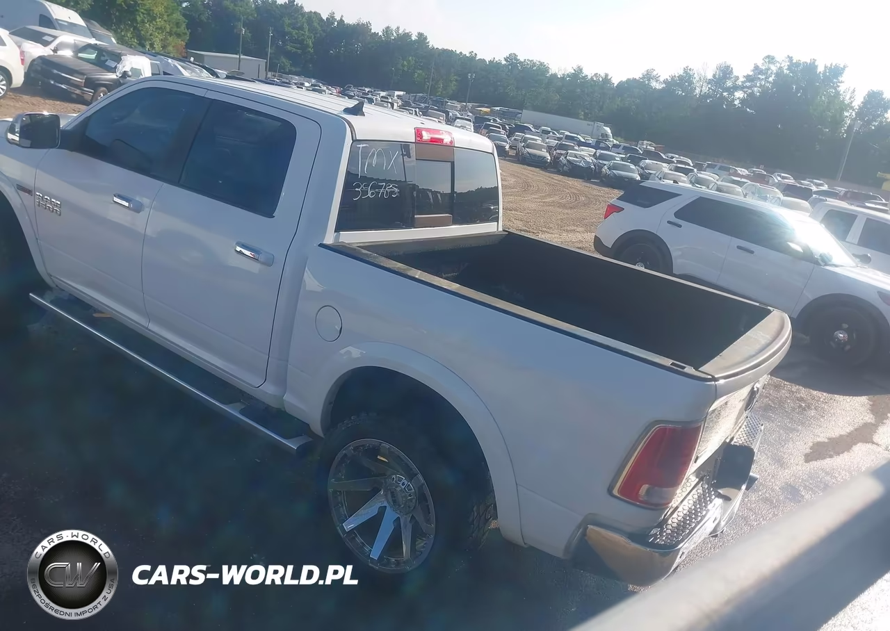 2018 Ram 1500 Laramie 4X4 5'7 Box VIN:1C6RR7NM0JS356785 - 3
