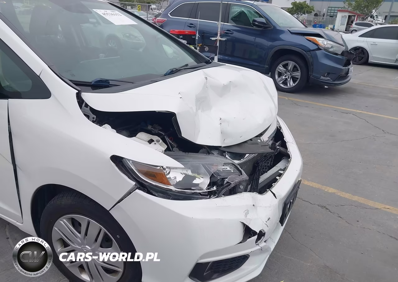 2018 Honda Fit Lx VIN:3HGGK5H40JM735252 - 13