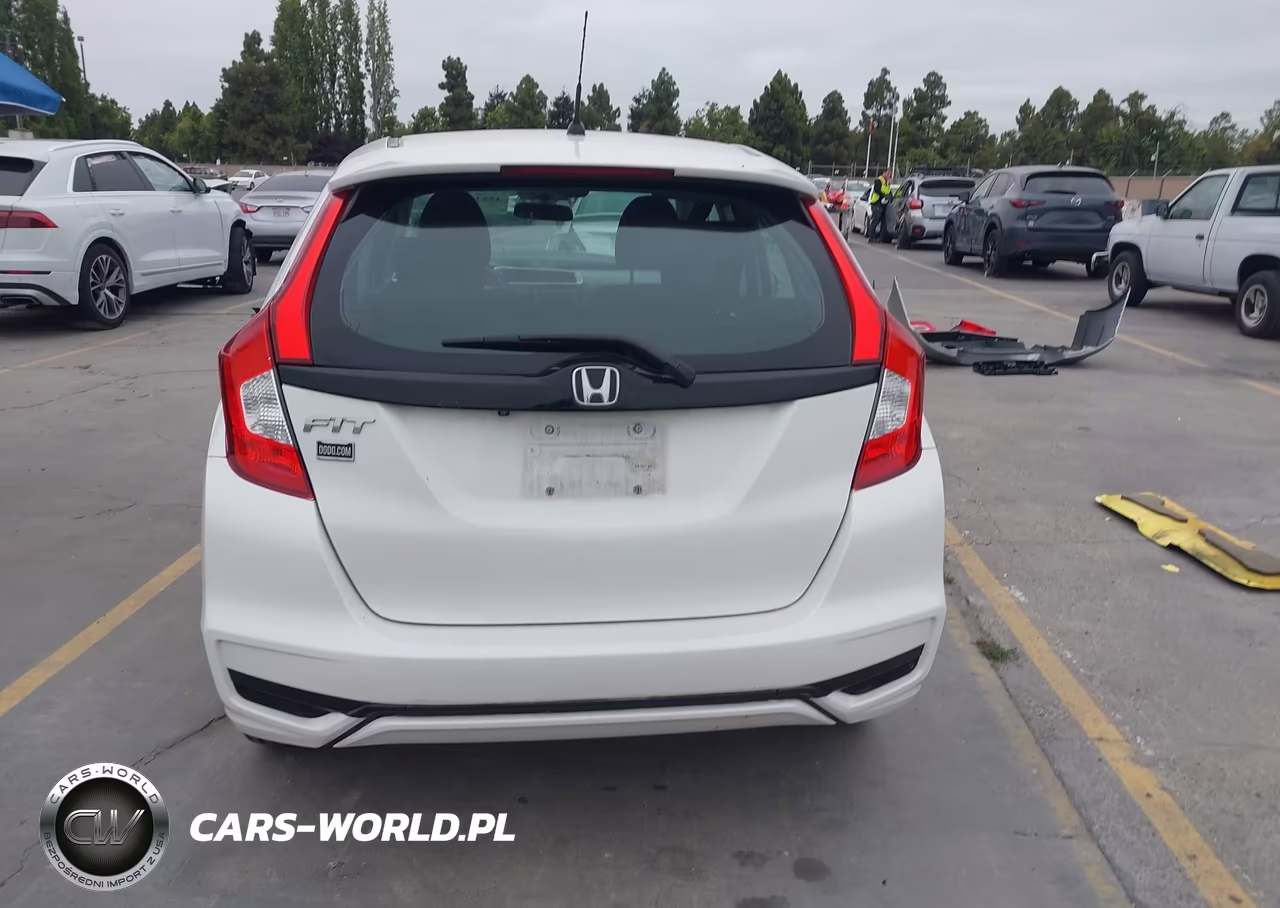 2018 Honda Fit Lx VIN:3HGGK5H40JM735252 - 18