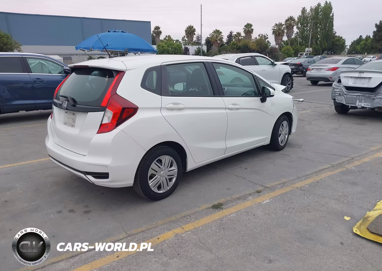 2018 Honda Fit Lx VIN:3HGGK5H40JM735252 - 4