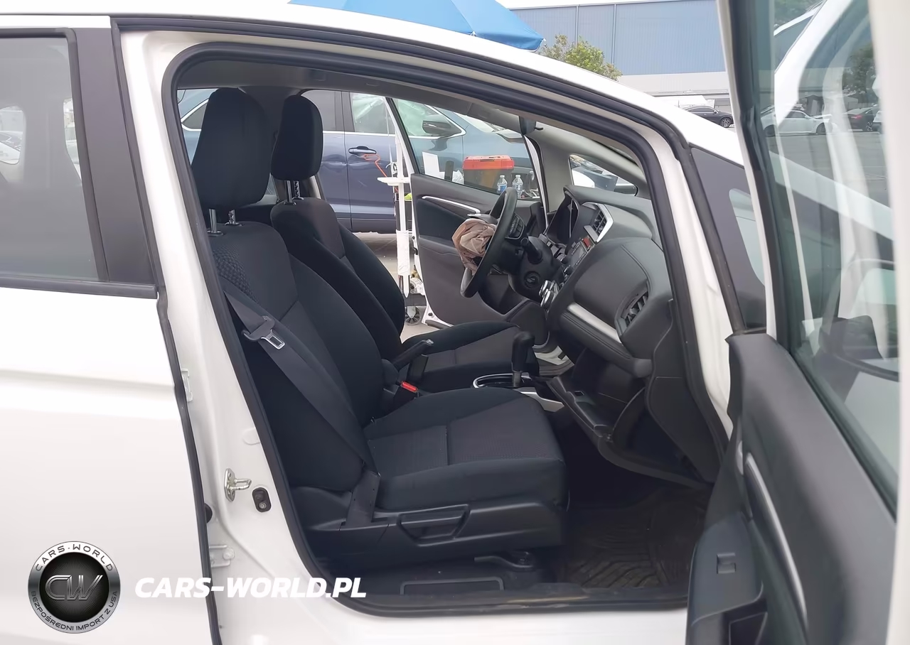 2018 Honda Fit Lx VIN:3HGGK5H40JM735252 - 5