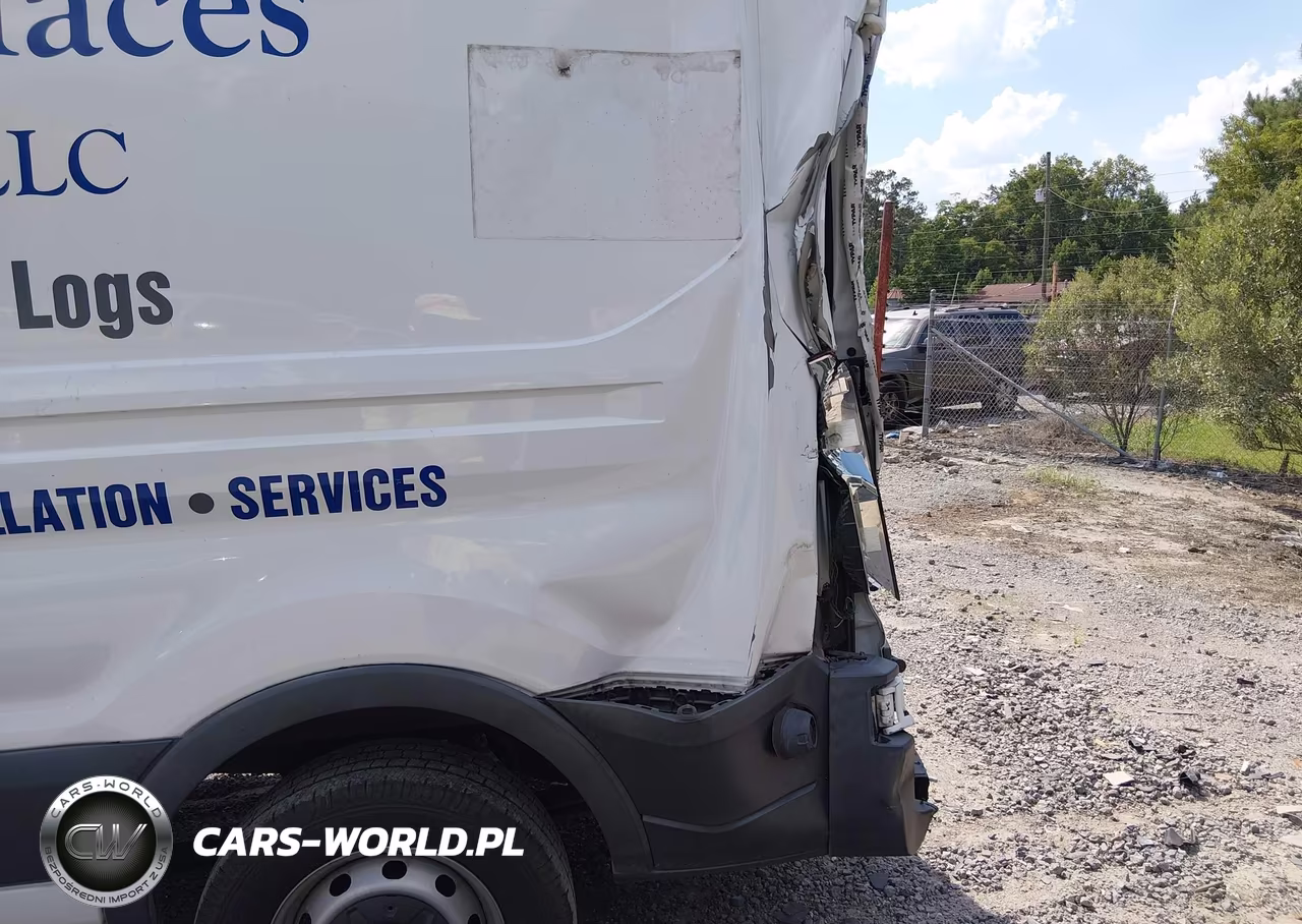 2015 Ford Transit-150 VIN:1FTNE2CM2FKA22385 - 18