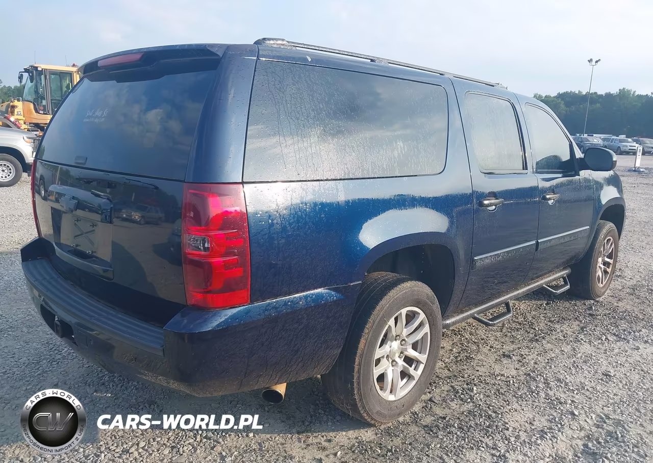 2008 Chevrolet Suburban 1500 Lt VIN:1GNFC160X8R129375 - 4