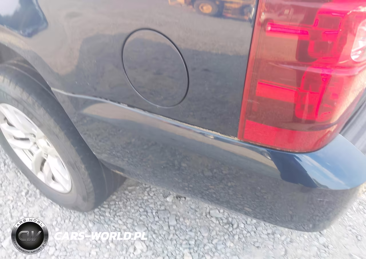 2008 Chevrolet Suburban 1500 Lt VIN:1GNFC160X8R129375 - 6