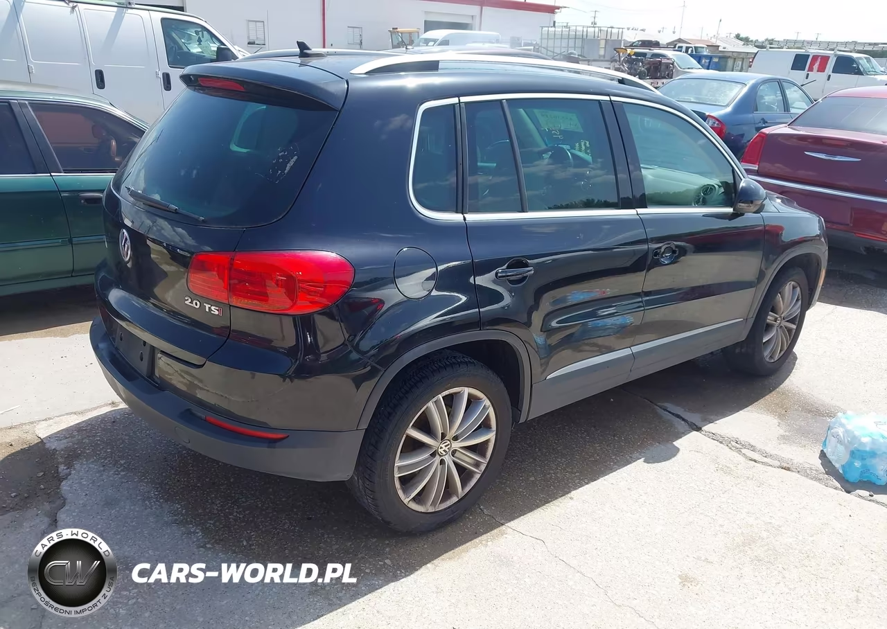 2012 Volkswagen Tiguan Se VIN:WVGAV7AX5CW555789 - 4