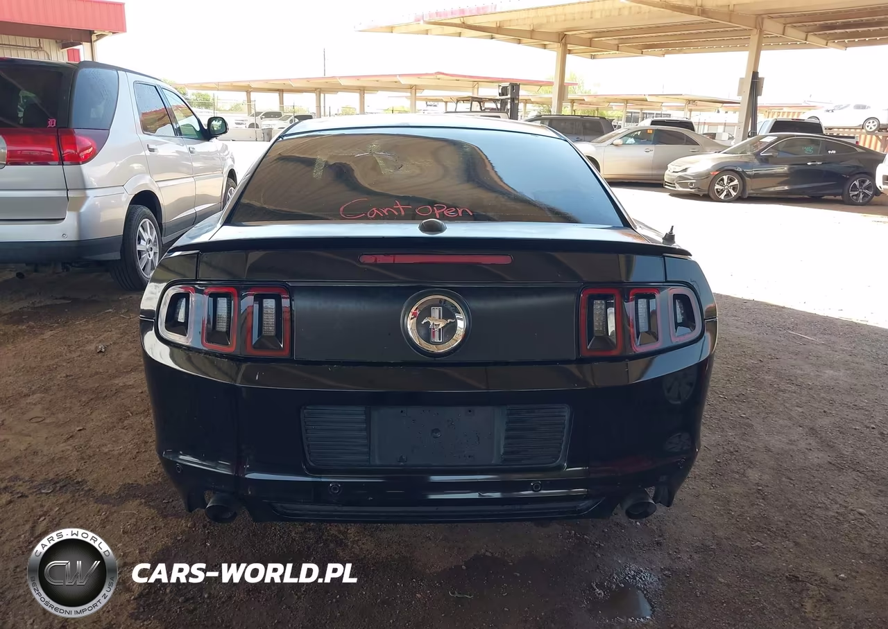 2014 Ford Mustang V6 Premium VIN:1ZVBP8AM2E5260377 - 16