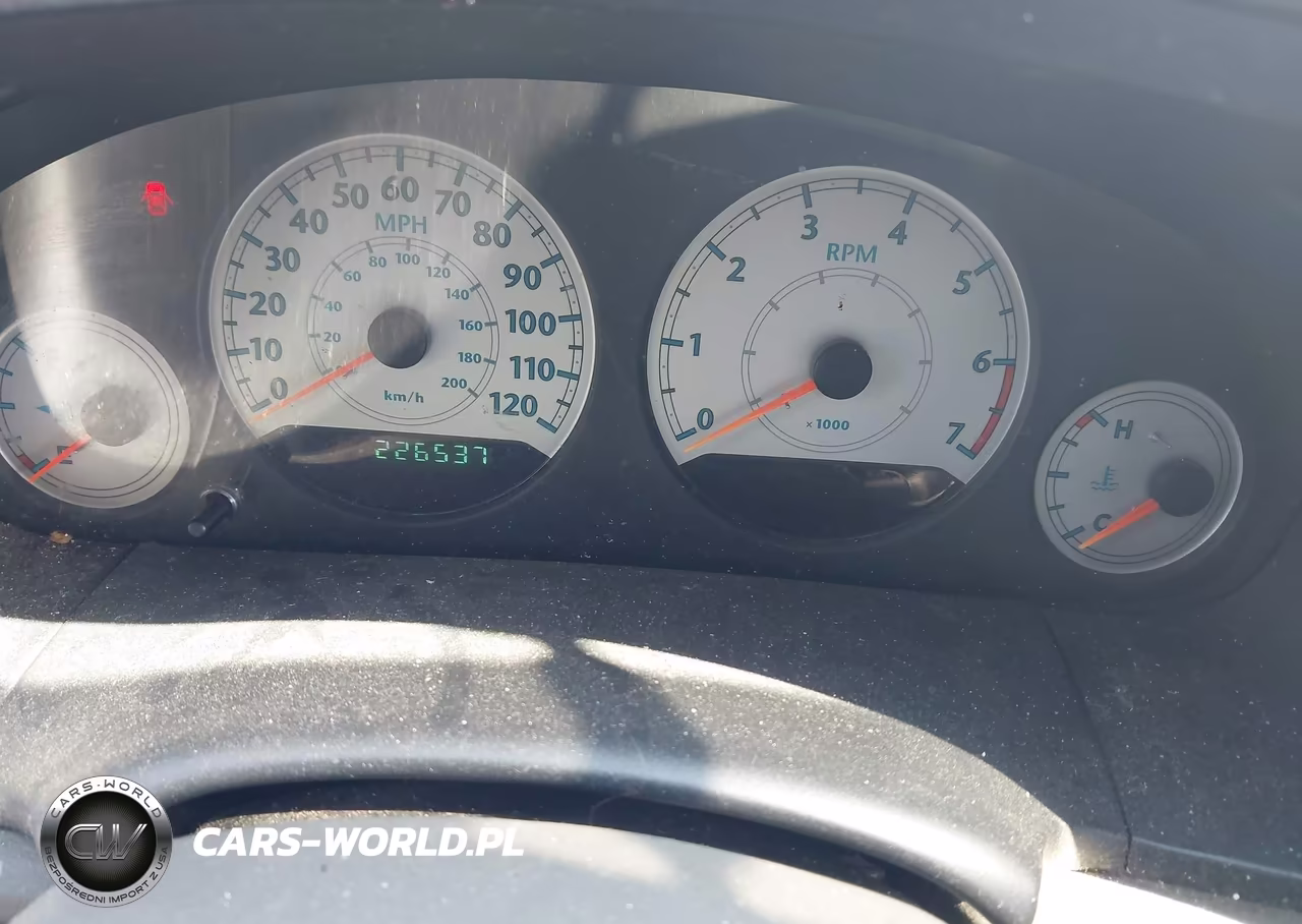 2007 Chrysler Town & Country Touring VIN:2A4GP54L87R274388 - 7