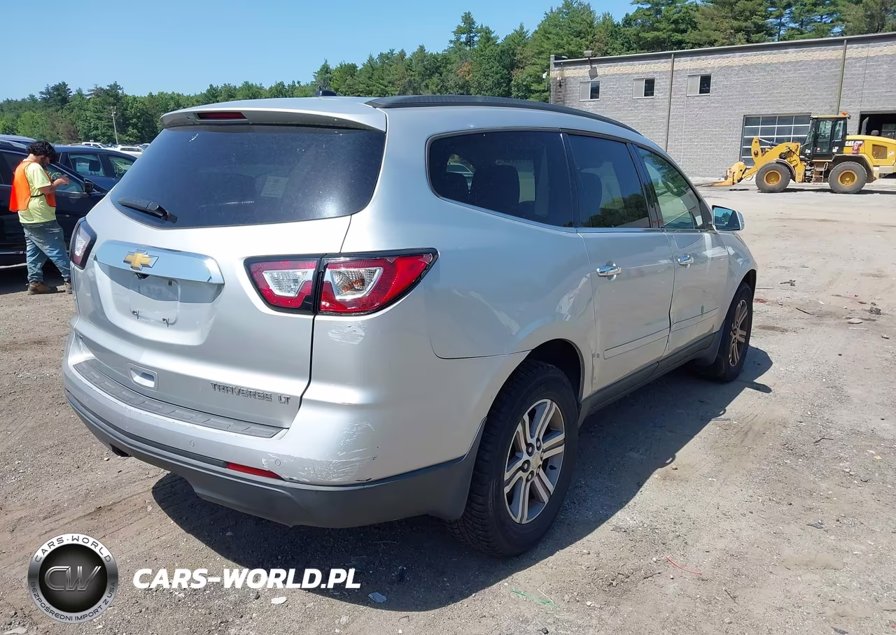 2015 Chevrolet Traverse 1Lt VIN:1GNKVGKD4FJ144194 - 4