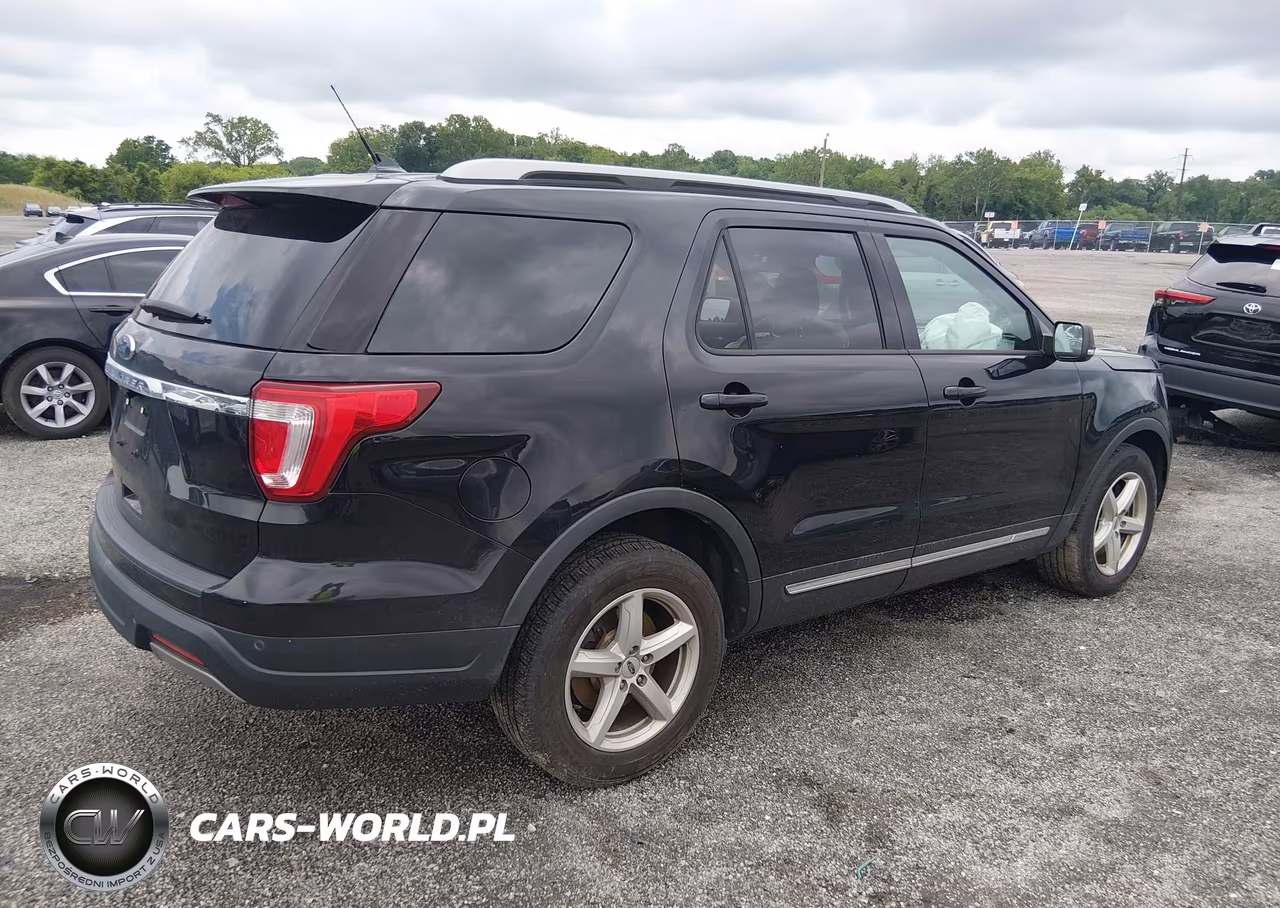 2019 Ford Explorer Xlt VIN:1FM5K7D83KGA84927 - 4