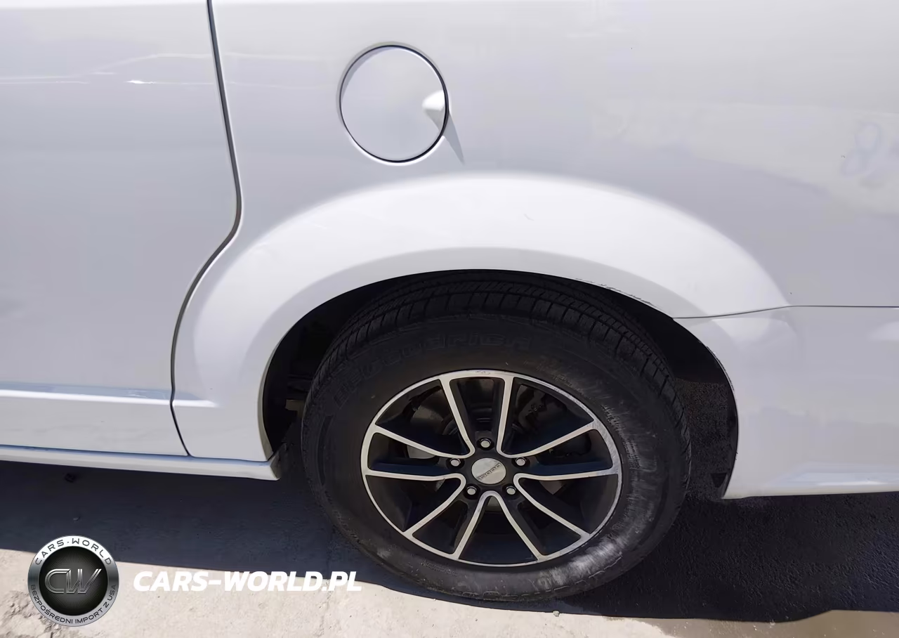 2019 Dodge Grand Caravan Gt VIN:2C4RDGEG9KR631252 - 18