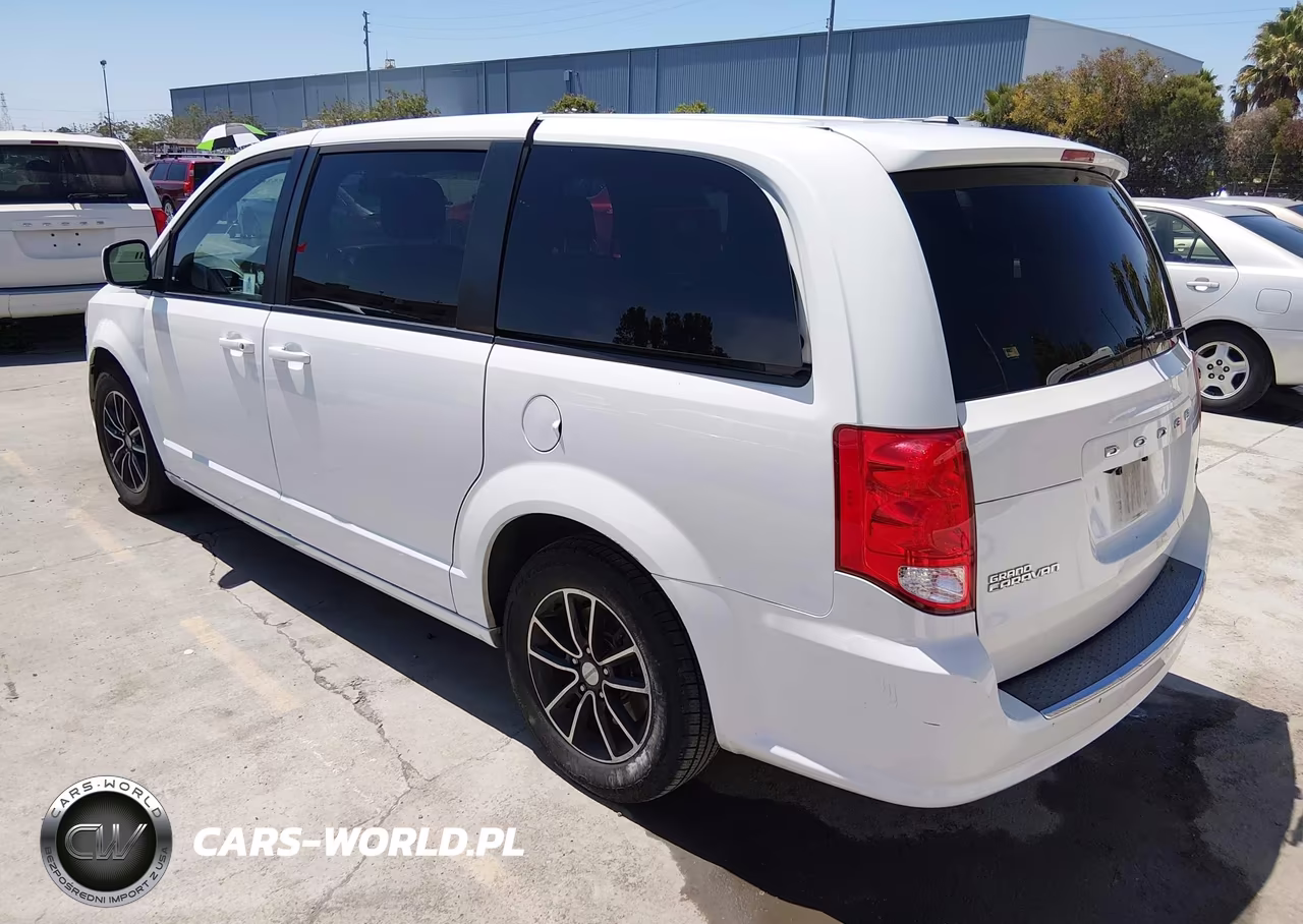 2019 Dodge Grand Caravan Gt VIN:2C4RDGEG9KR631252 - 3