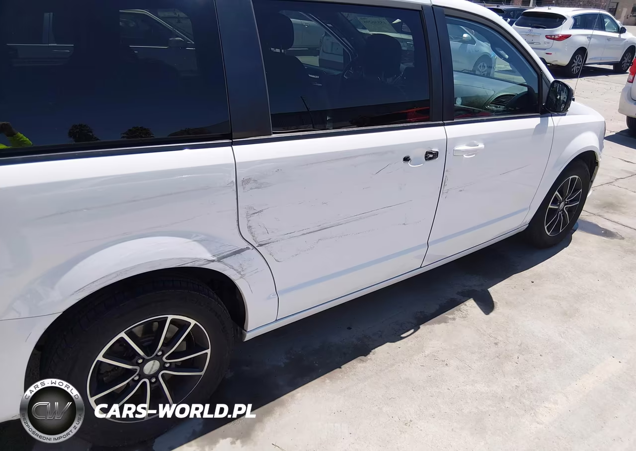 2019 Dodge Grand Caravan Gt VIN:2C4RDGEG9KR631252 - 6