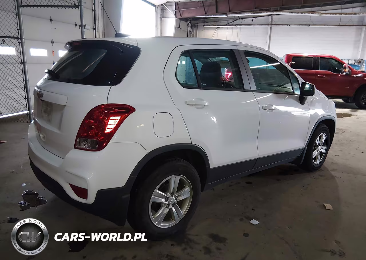 2020 Chevrolet Trax Fwd Ls VIN:3GNCJKSB8LL110913 - 4
