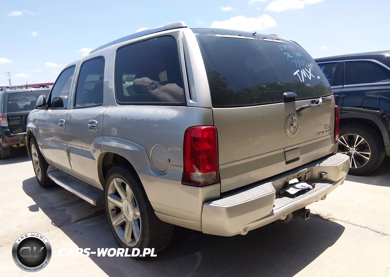 2005 Cadillac Escalade Standard VIN:1GYEC63N65R234129 - 3