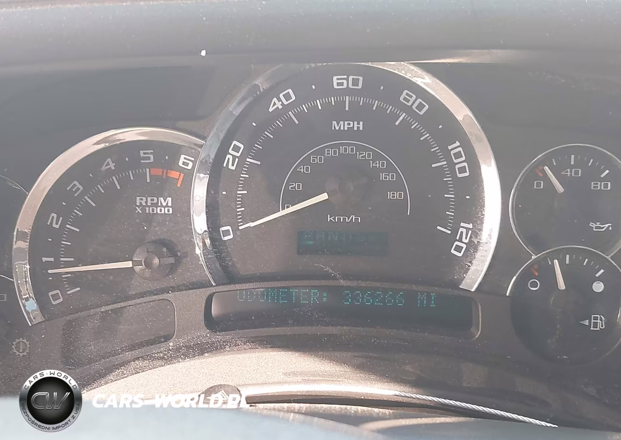 2005 Cadillac Escalade Standard VIN:1GYEC63N65R234129 - 7