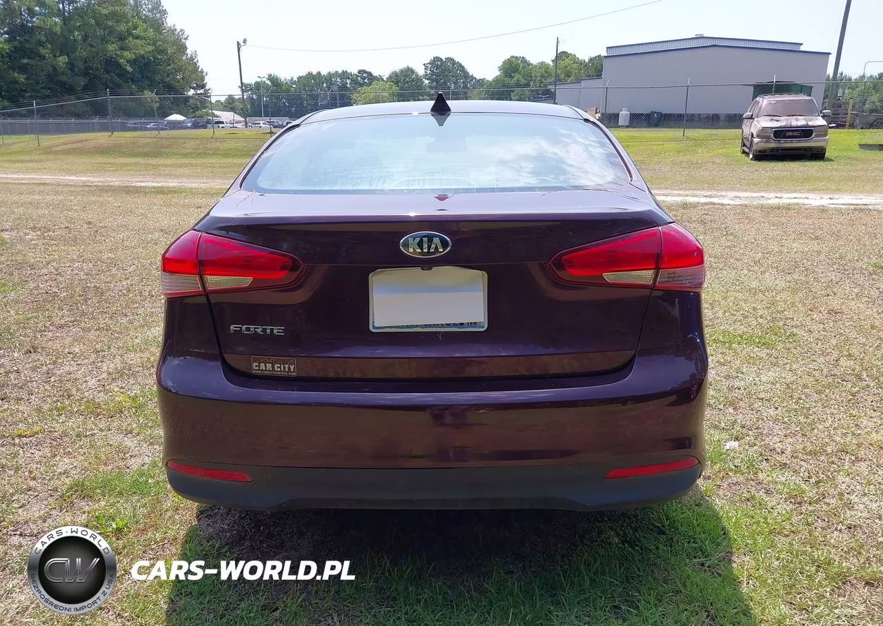 2018 Kia Forte Lx VIN:3KPFL4A78JE248722 - 17