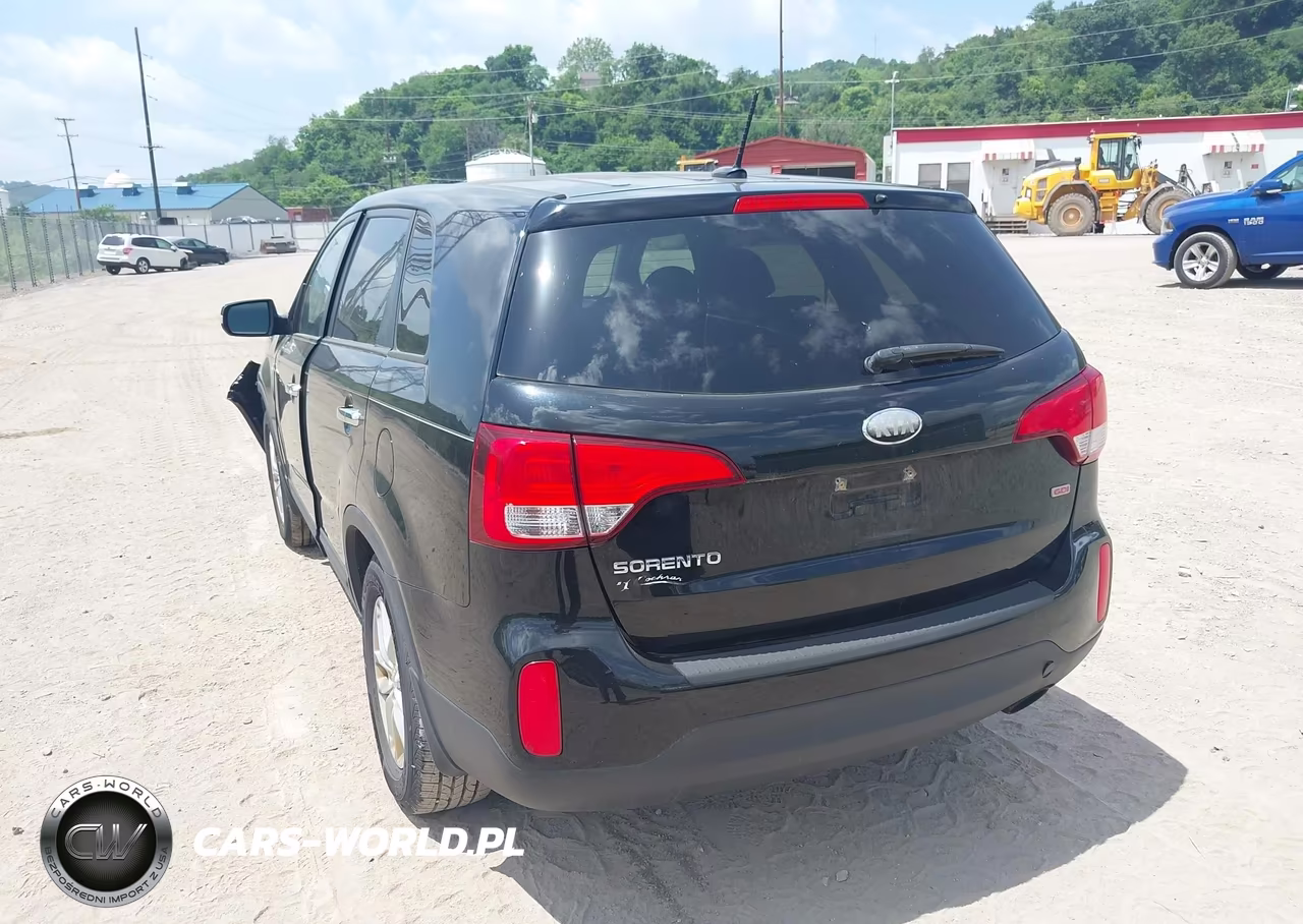 2014 Kia Sorento Lx VIN:5XYKT3A63EG459562 - 3
