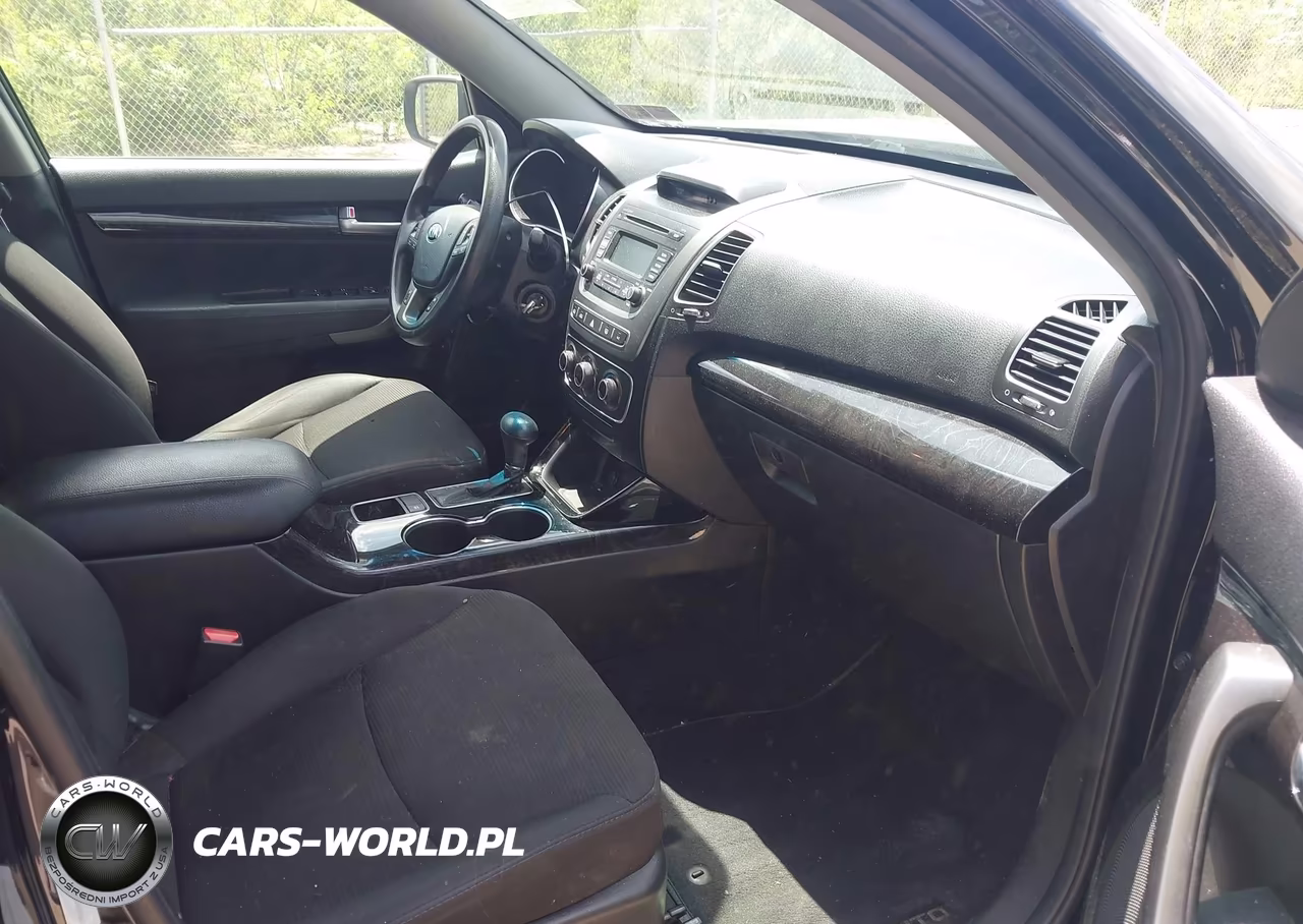 2014 Kia Sorento Lx VIN:5XYKT3A63EG459562 - 5