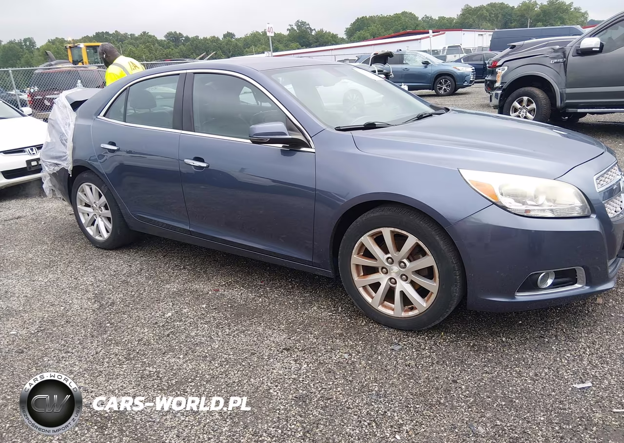2013 Chevrolet Malibu 1Lz – zdjęcie 1 z 16