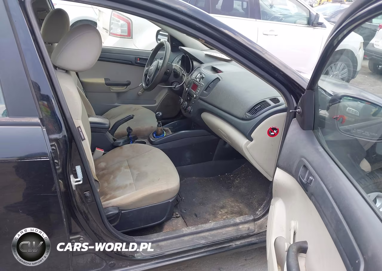 2012 Kia Forte Lx VIN:KNAFT4A25C5506985 - 5