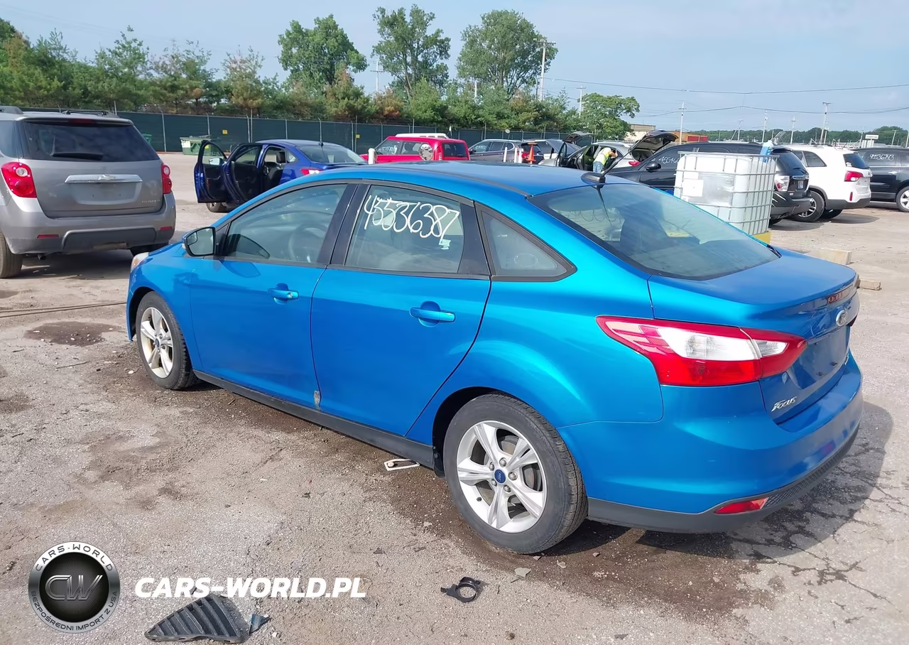 2014 Ford Focus Se VIN:1FADP3F28EL269186 - 3