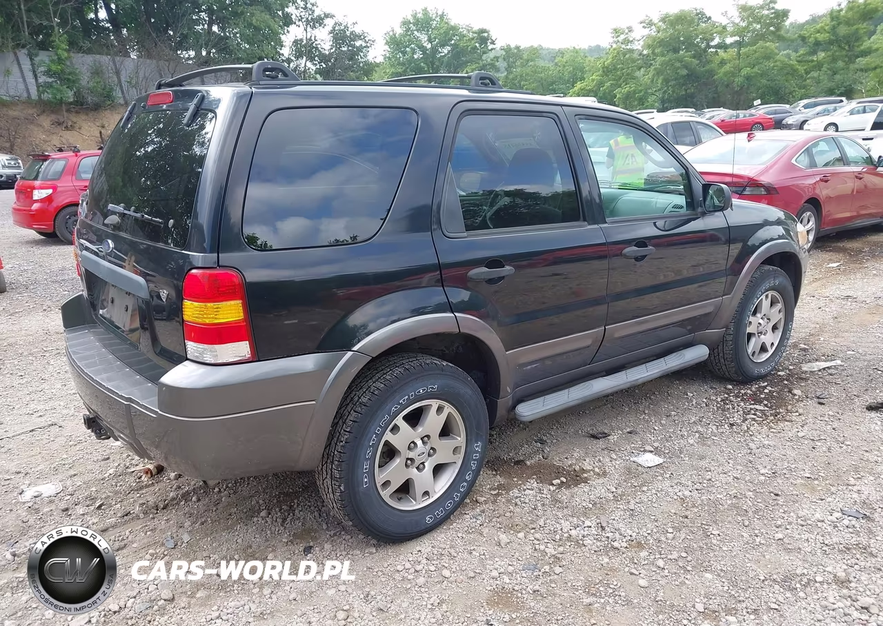 2005 Ford Escape Xlt VIN:1FMYU93175KD53794 - 4