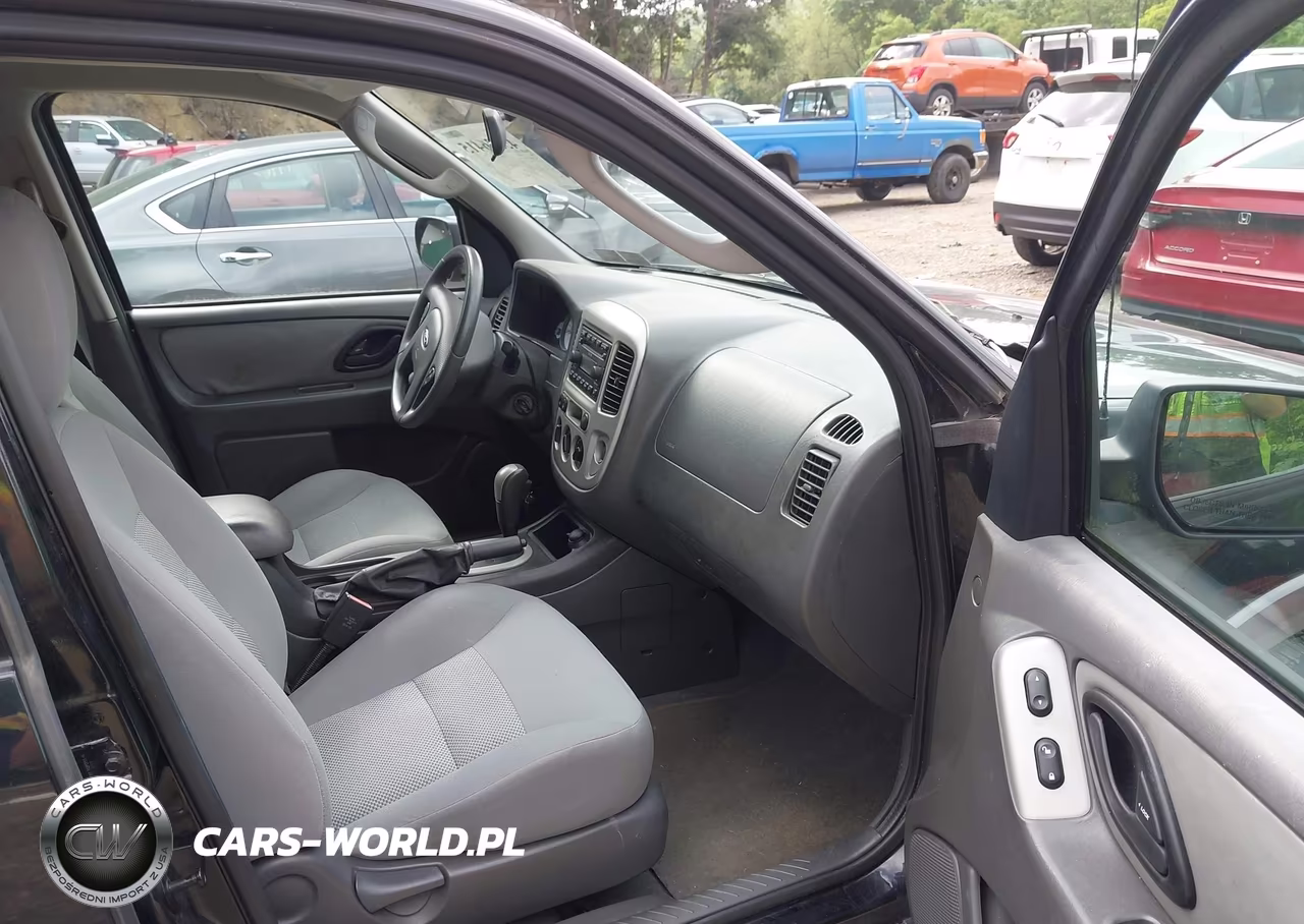 2005 Ford Escape Xlt VIN:1FMYU93175KD53794 - 5