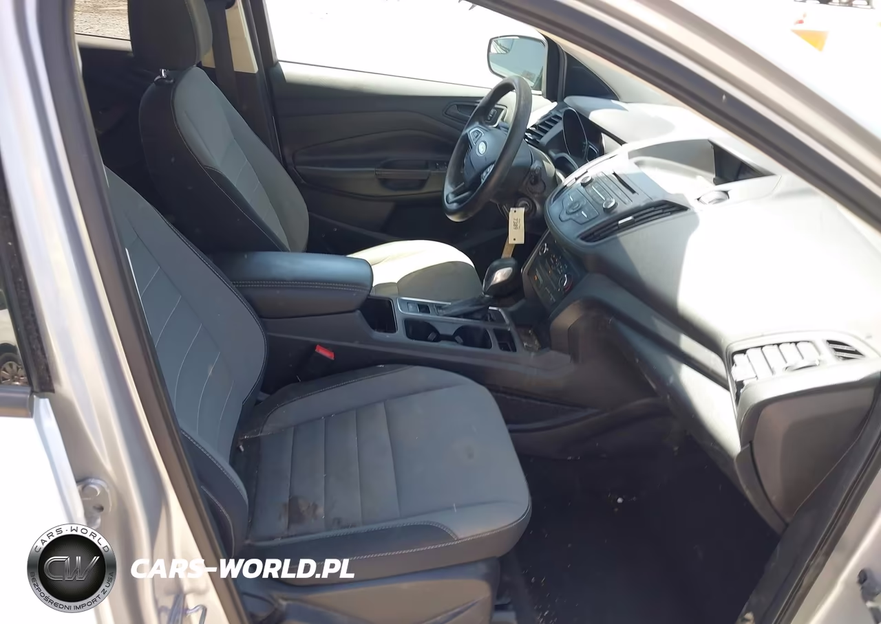 2017 Ford Escape S VIN:1FMCU0F76HUE02398 - 5