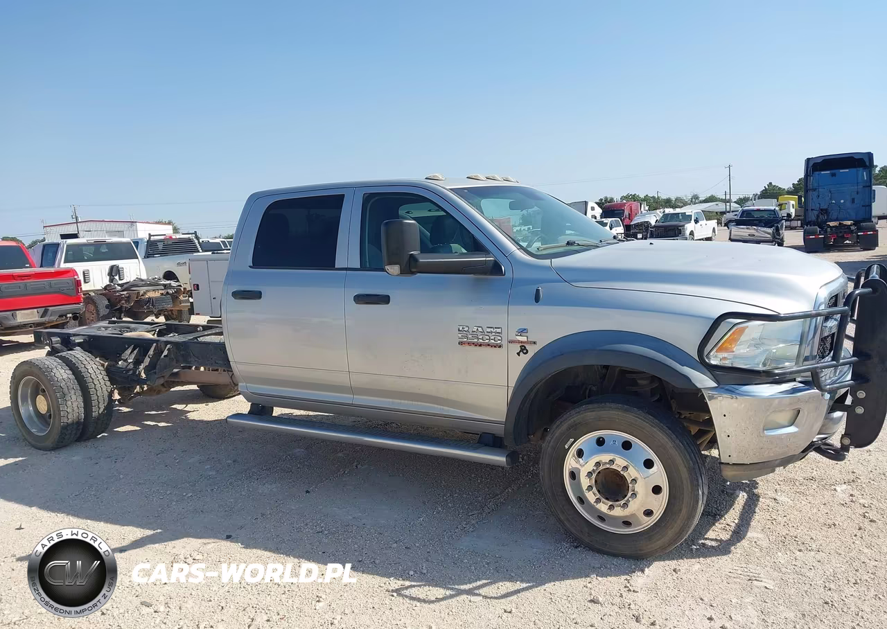 2017 Ram 5500 Chassis Tradesman-Slt-Laramie VIN:3C7WRNFL1HG520314 - 13