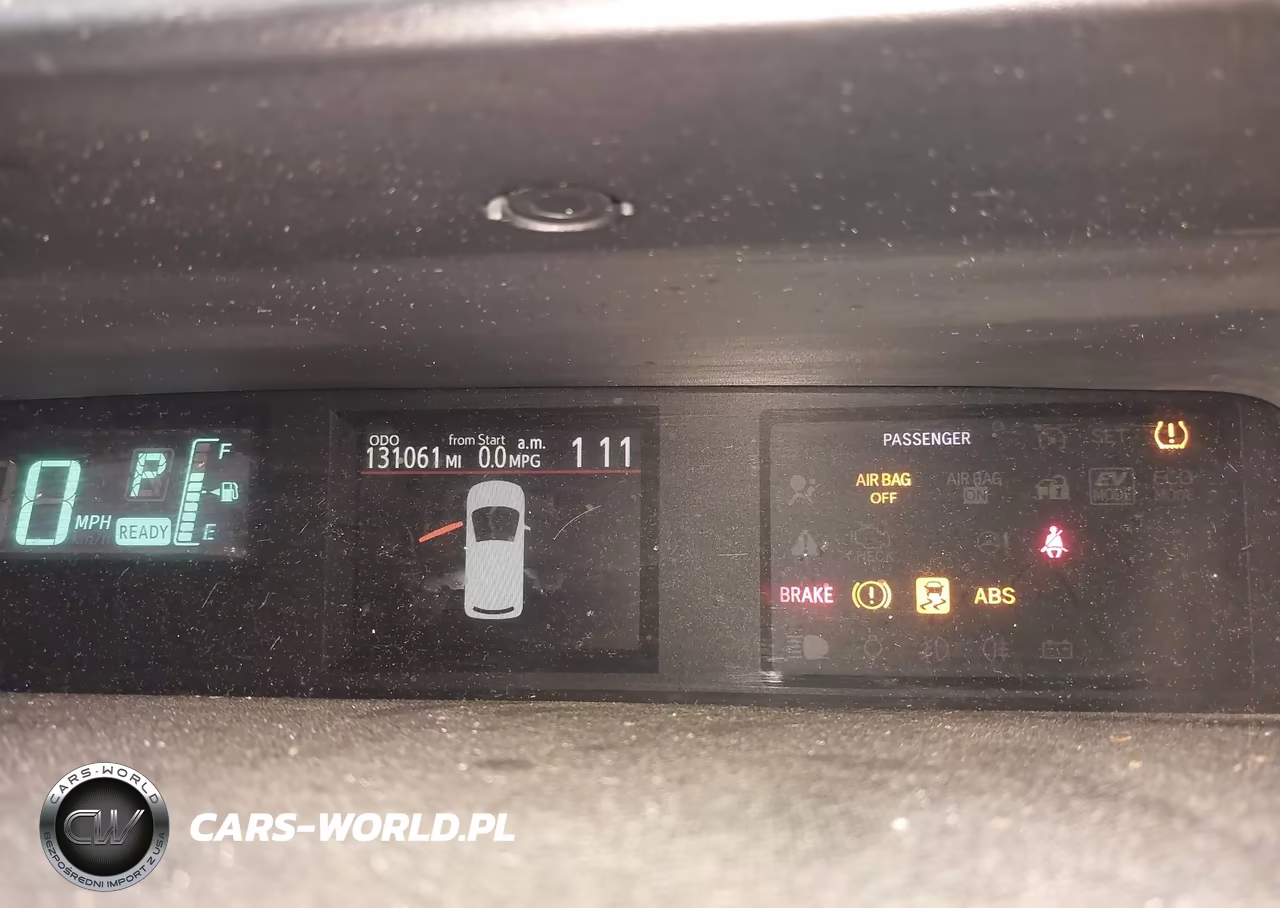 2012 Toyota Prius C Three VIN:JTDKDTB36C1010861 - 15