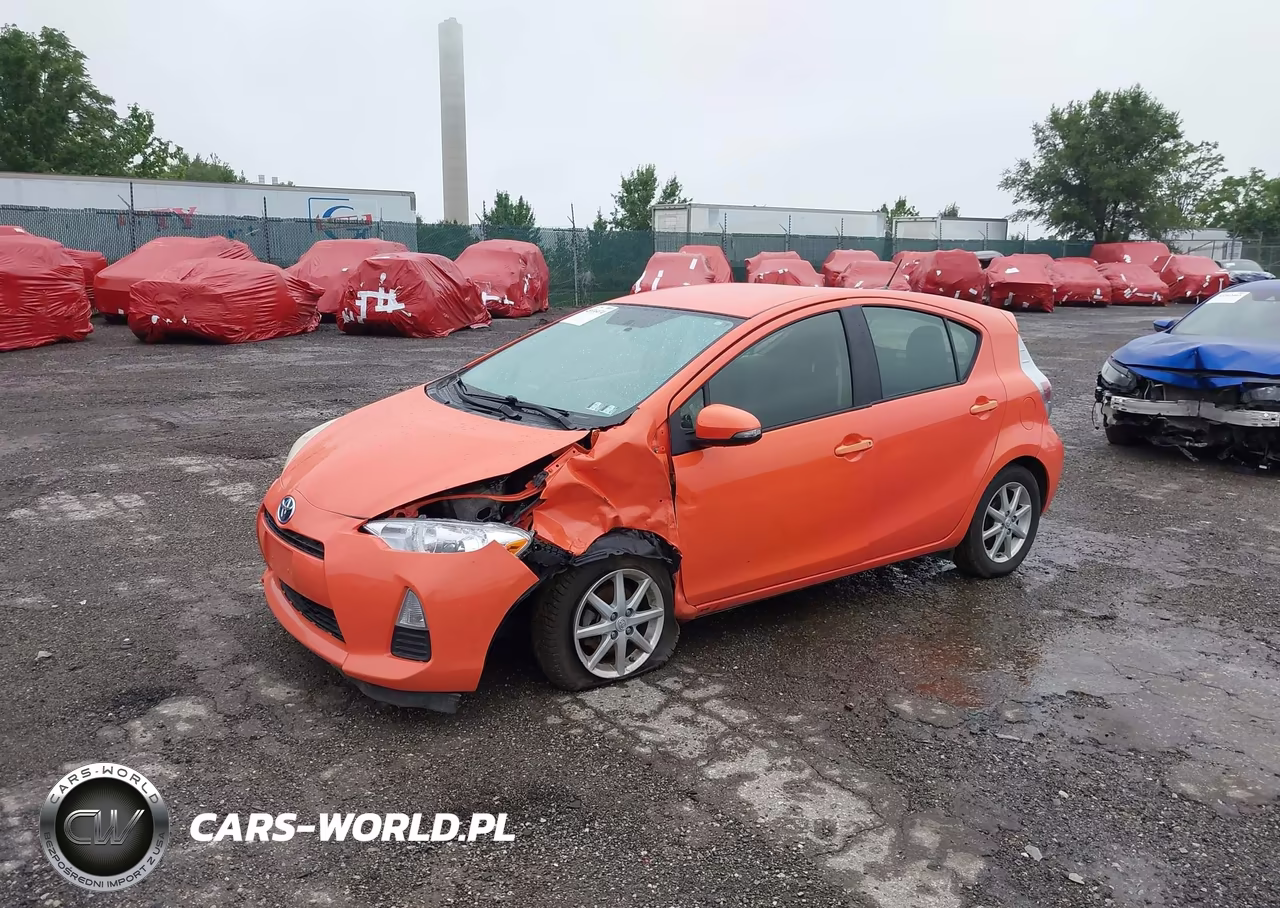 2012 Toyota Prius C Three VIN:JTDKDTB36C1010861 - 2